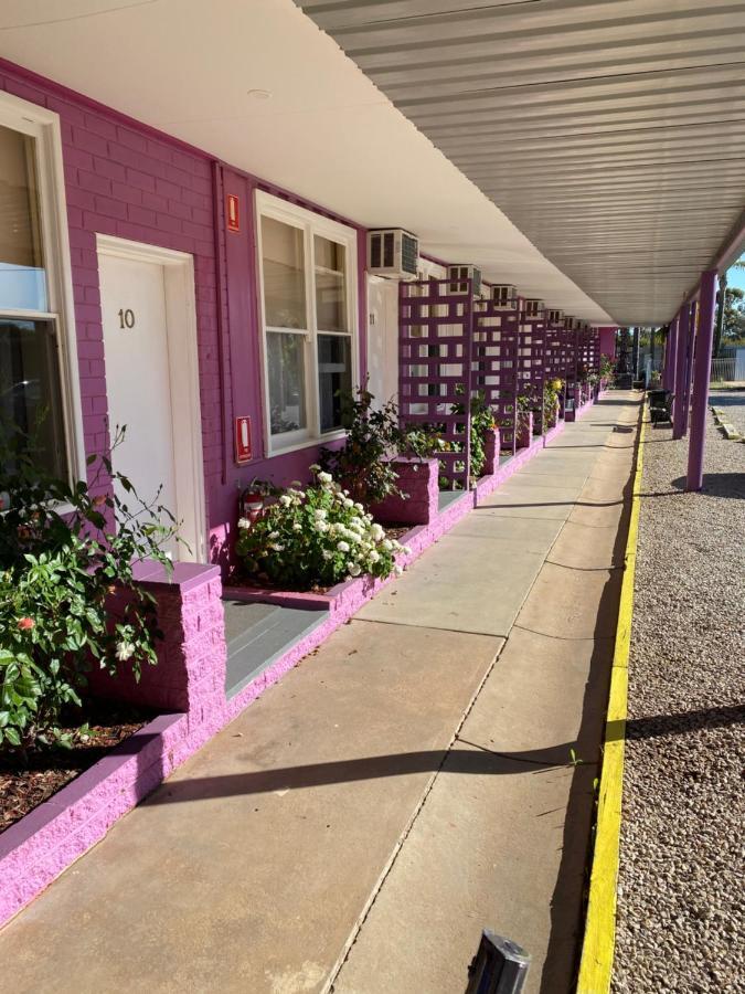 Motel Paddle Steamer 3*
